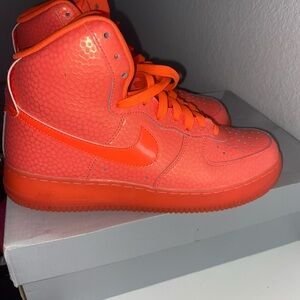 High top coral Air Force 1